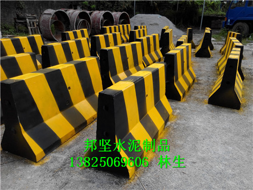 广州水泥防撞墩厂家
