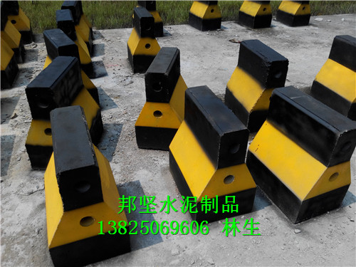 增城水泥防撞墩厂家介绍