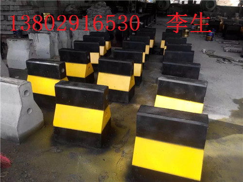 东莞高埗水泥墩厂家，道滘水泥防撞墩价格大全