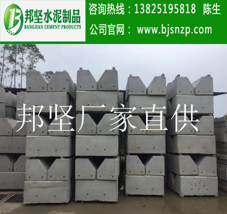 广州水泥围蔽基座